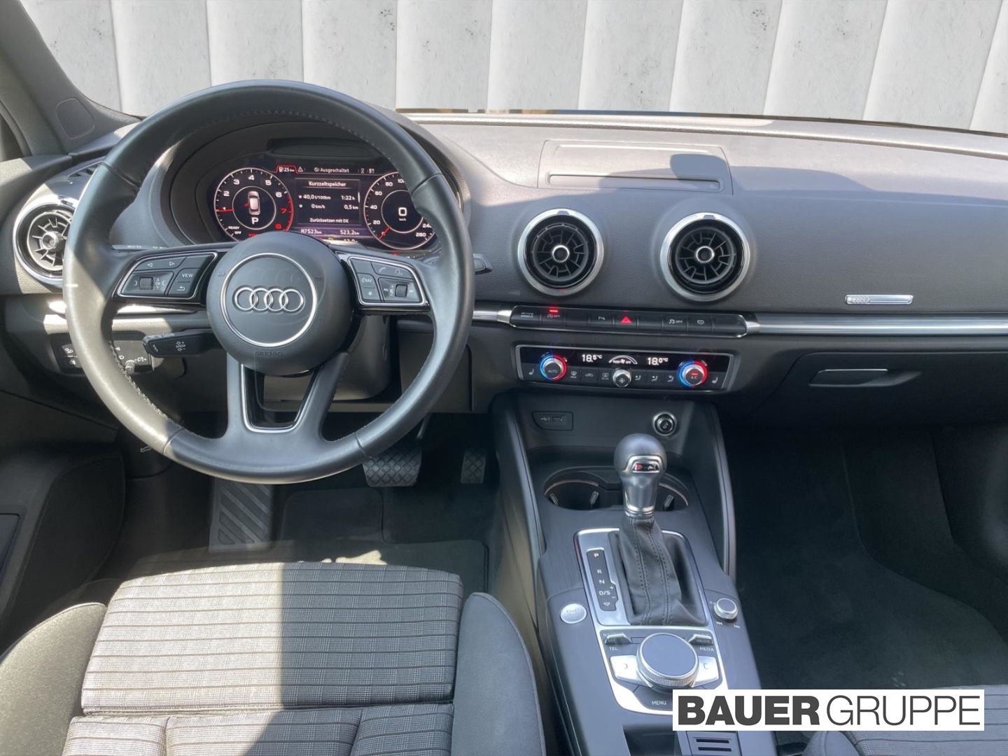 Audi A3 Sportback 35 TFSI S line - Samsaru's Car Outlet