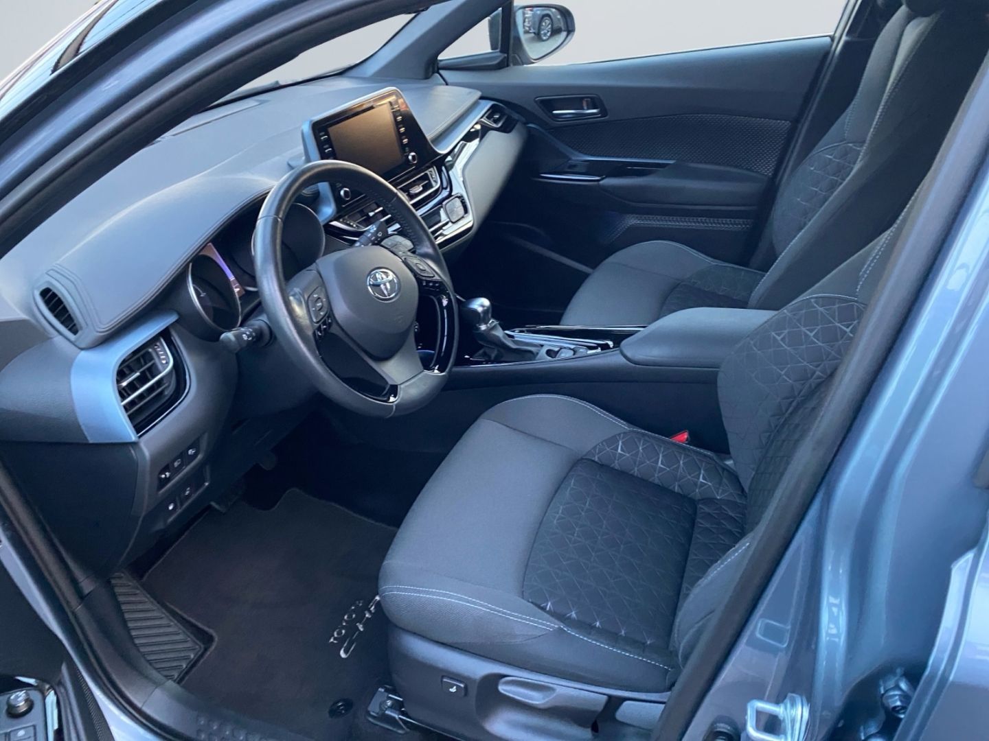 Toyota C-HR 2.0 Hybrid Team D *LED*ACC*CarPlay*CAM*SHZ*