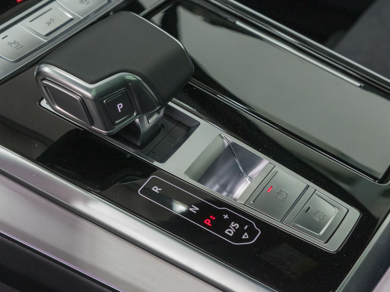 Audi Q7 45 TDI Q S LINE 7-SITZE LM20 PANO HuD