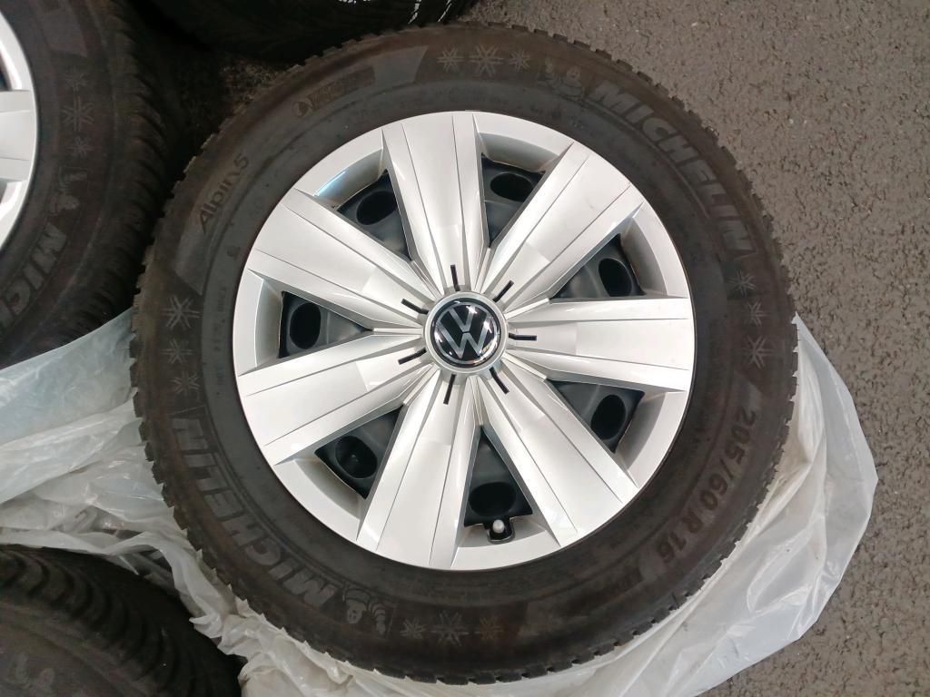 Volkswagen T-Roc Life 1.5 TSI DSG - Samsaru's Car Outlet