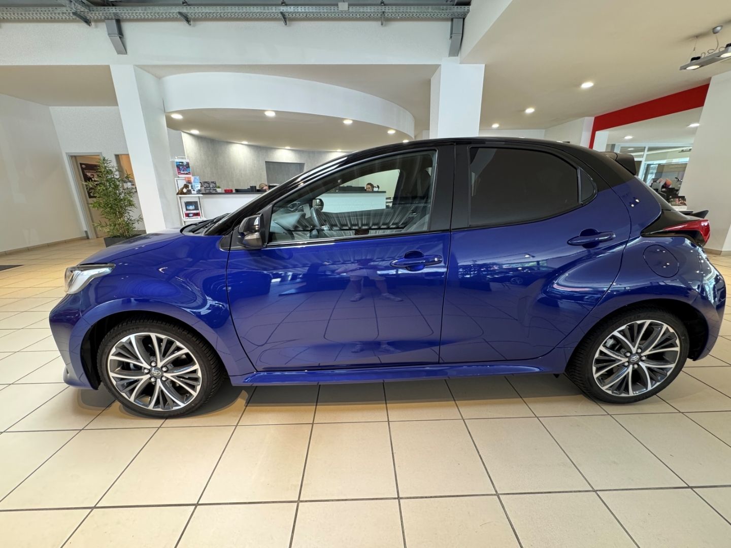 Toyota Yaris Hybrid Style Plus / CarPlay&Android Auto /