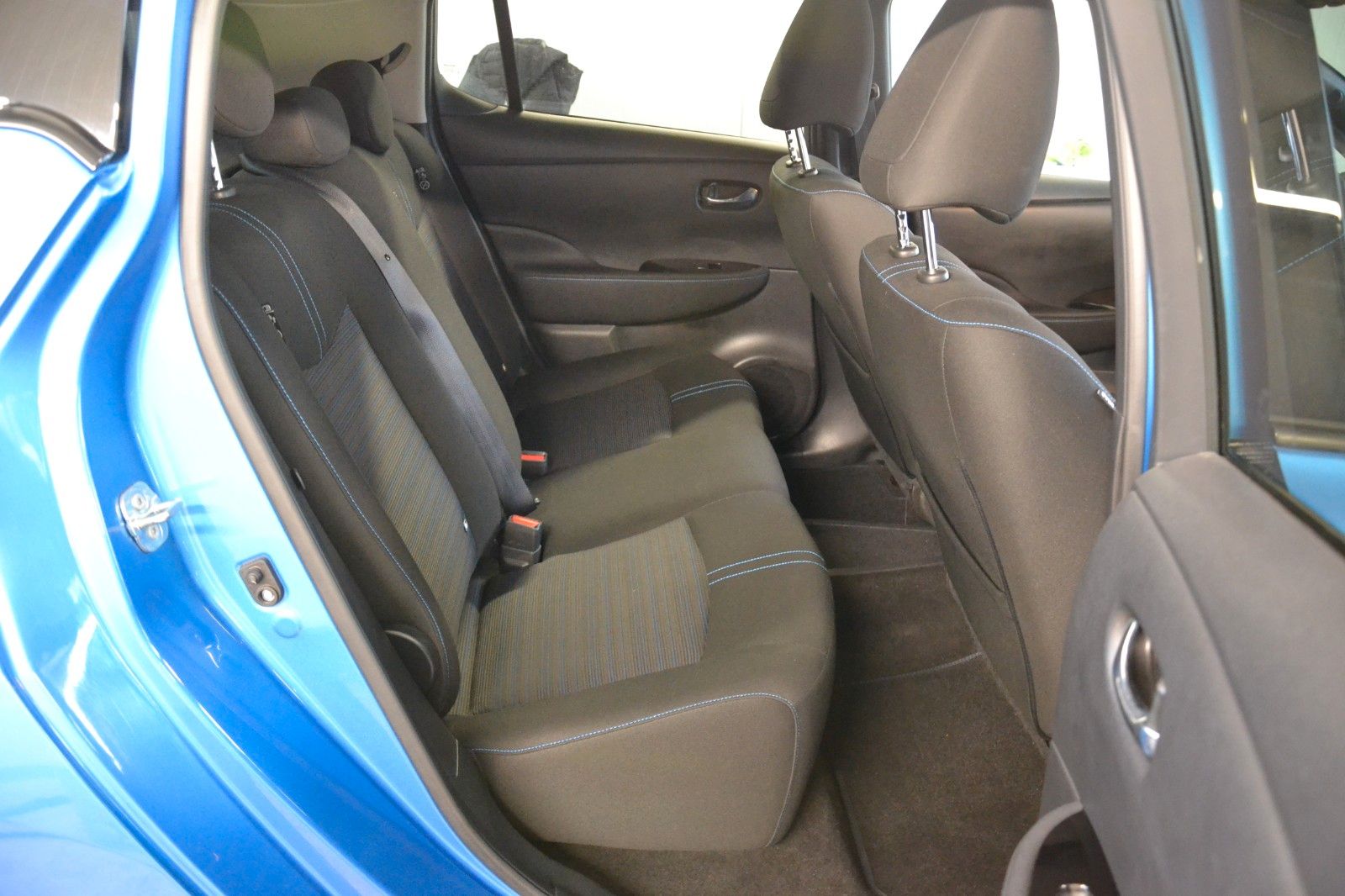 Nissan Leaf N-Connecta 40kW/h - Samsaru's Car Outlet