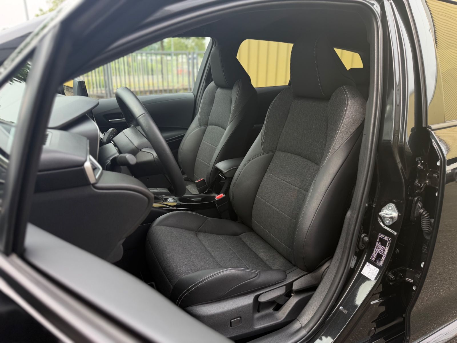 Toyota Corolla Touring Sports Hybrid Team D 1. Hand