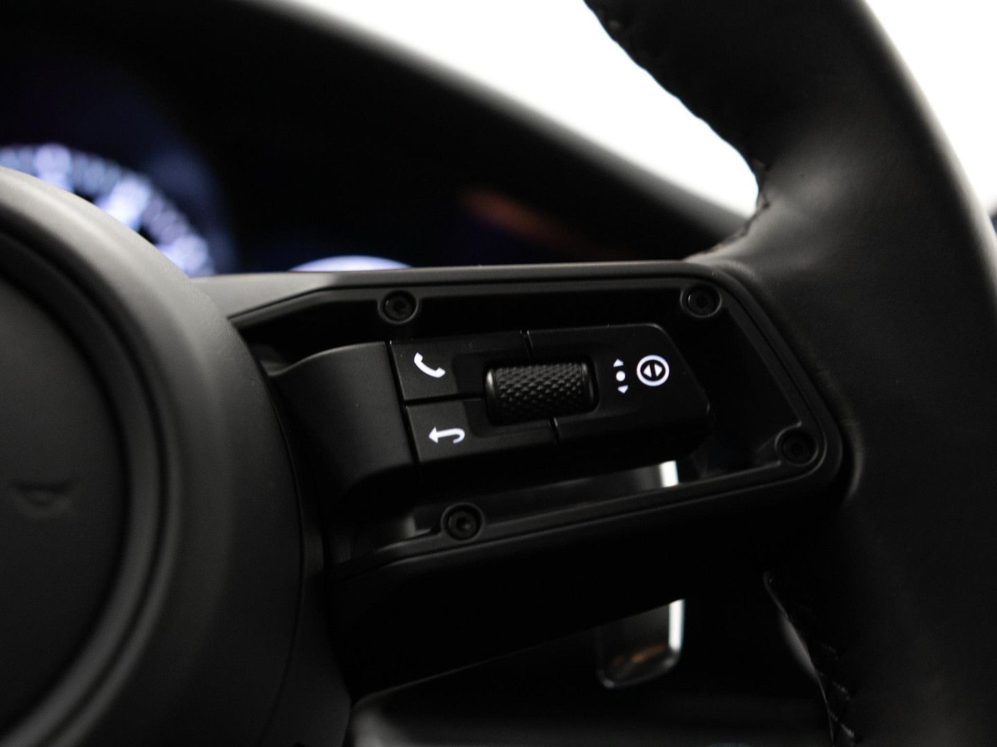 Porsche Panamera 4 E-Hybrid Platinum Edition