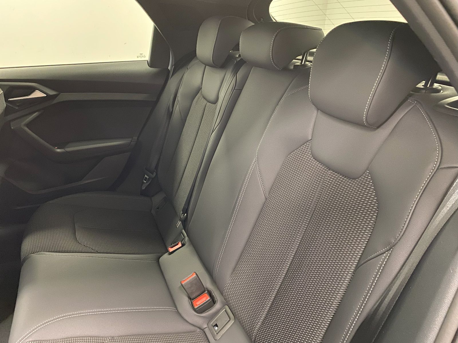 Audi A1 Sportback 35 TFSI 2xS line - Samsaru's Car Outlet