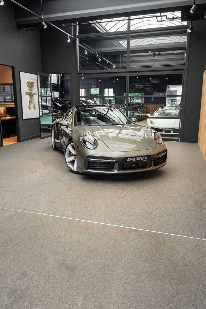 Porsche 992 992 Turbo 50 Years 1/1974 Burmester Leder 91