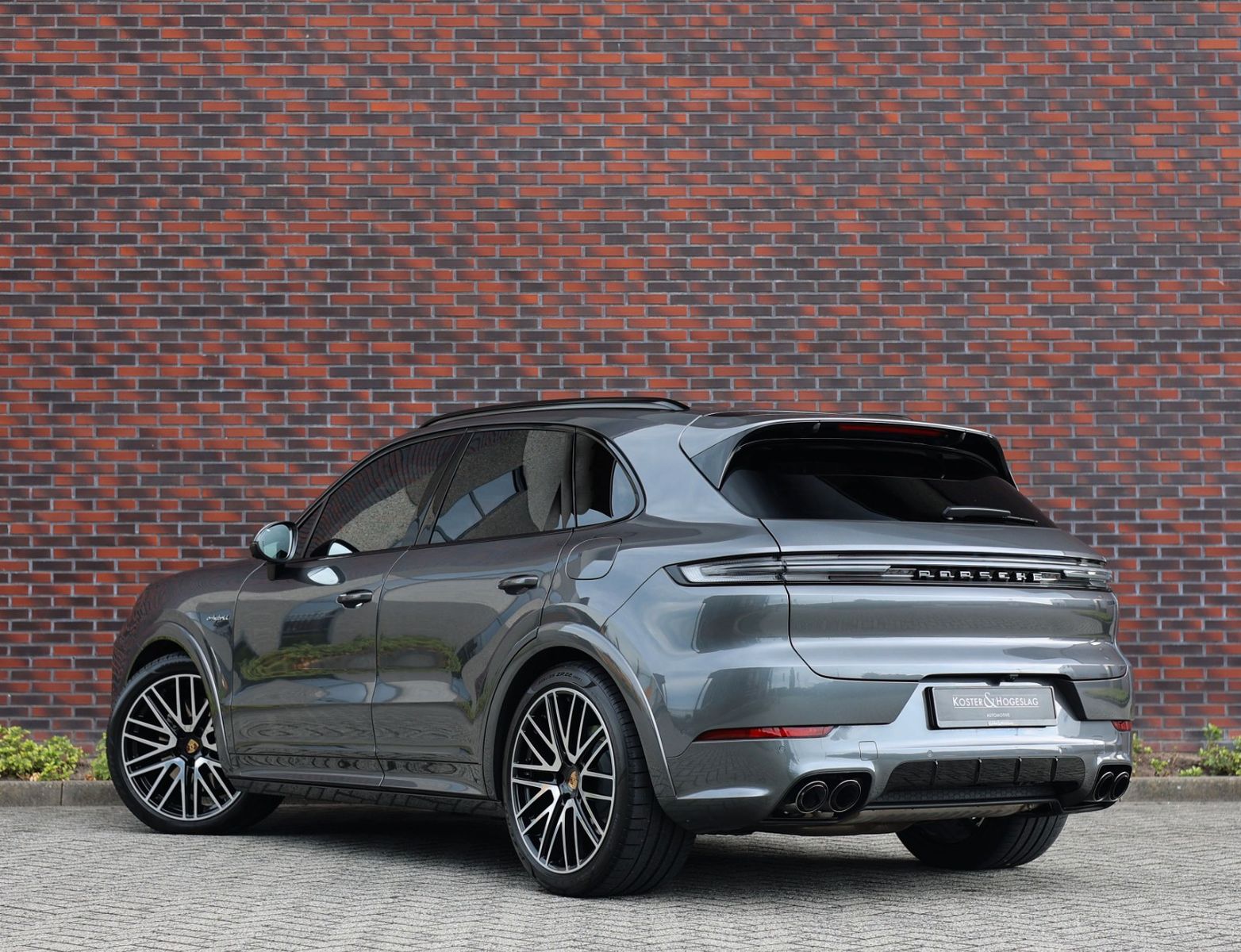Porsche Cayenne E-Hybrid | Pas.Display - Pano - AHK