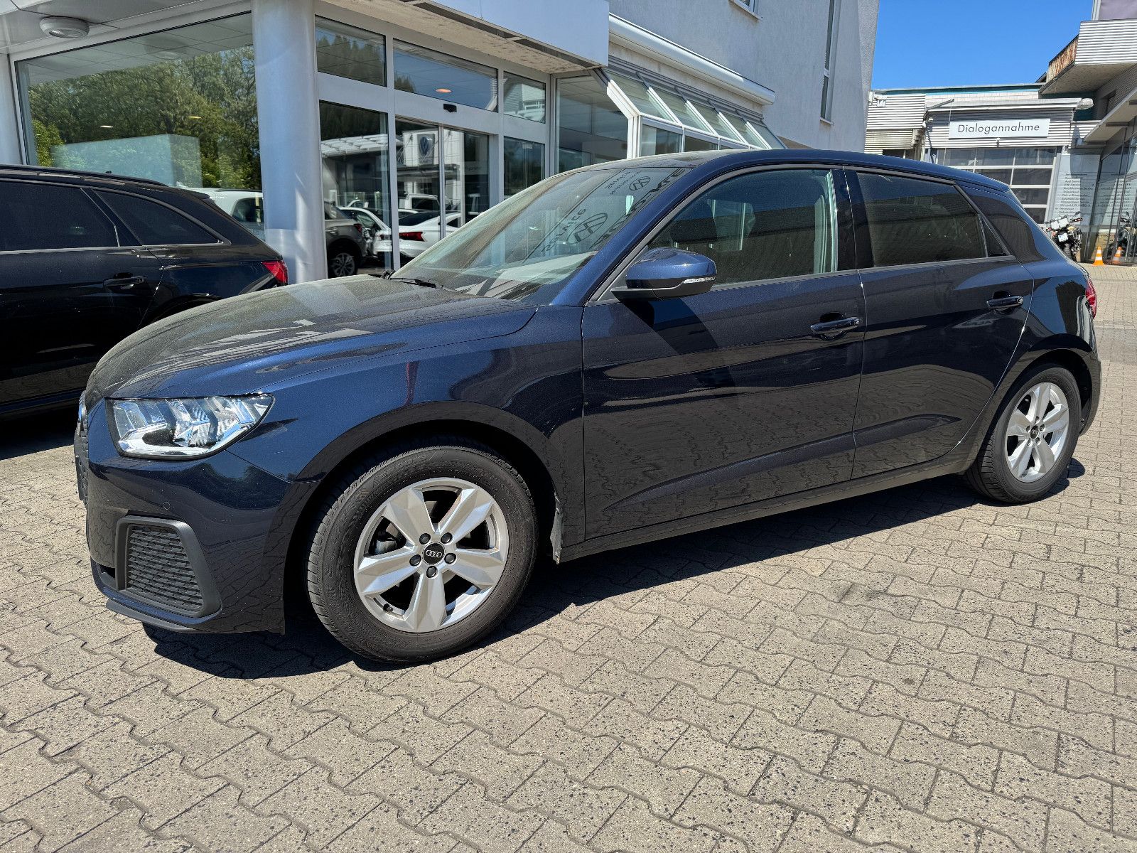 Audi A1 Sportback 25 TFSI S line - Samsaru's Car Outlet