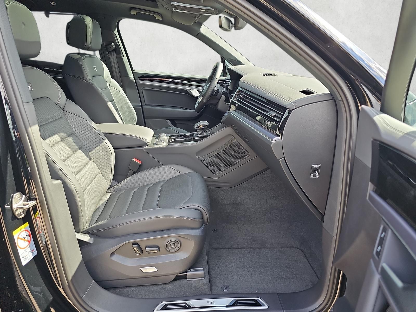 Volkswagen Touareg R-Line 3.0 V6 TDI 4Motion / Pano / 360Gr