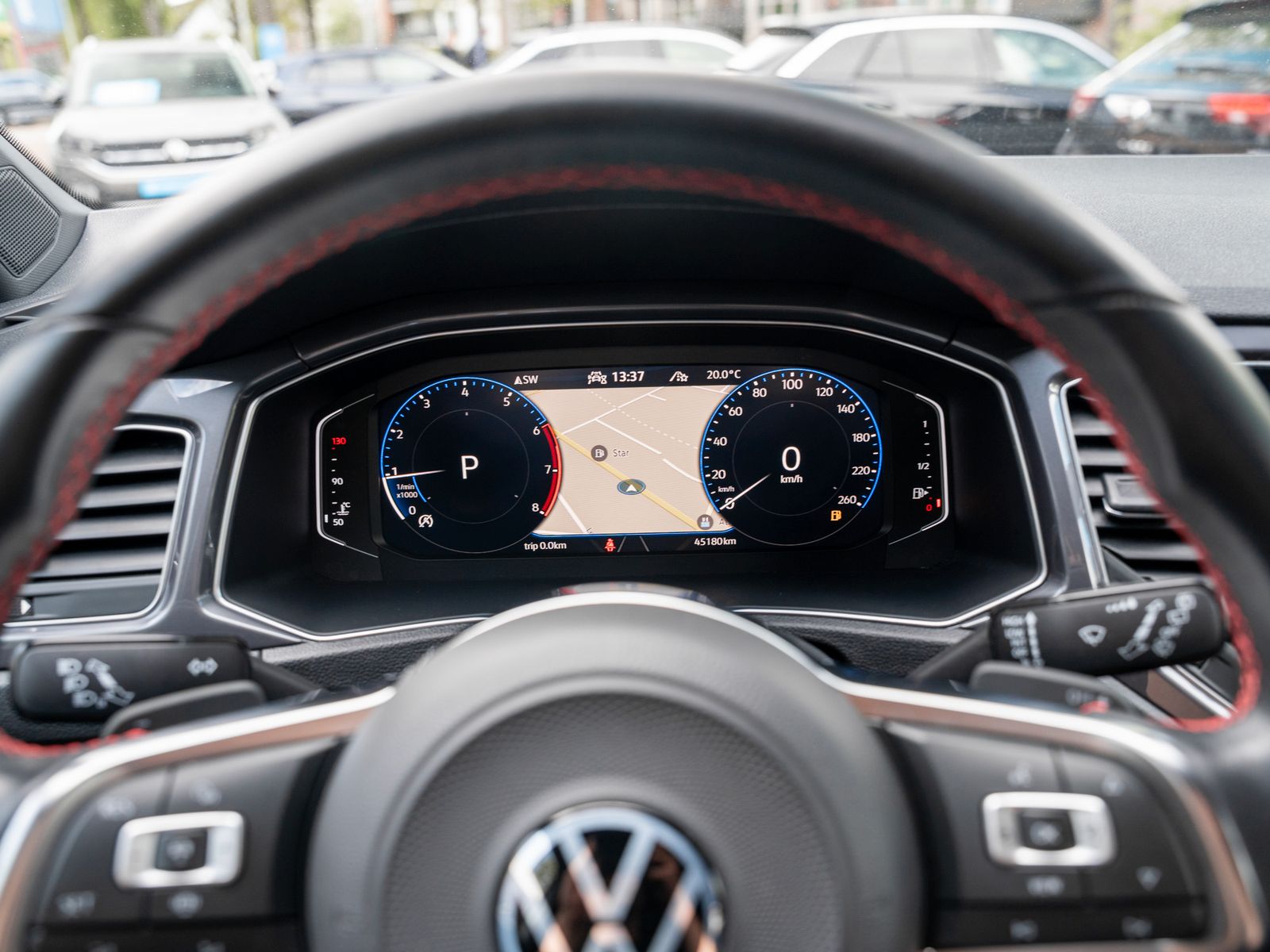 Volkswagen T-ROC Sport 1.5 TSI - Samsaru's Car Outlet