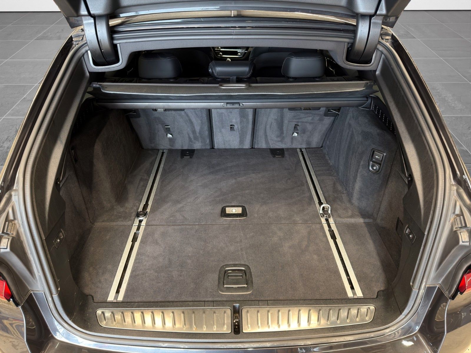 BMW 540d Touring xDrive M Sport ACC AHK SHZ 360° QI