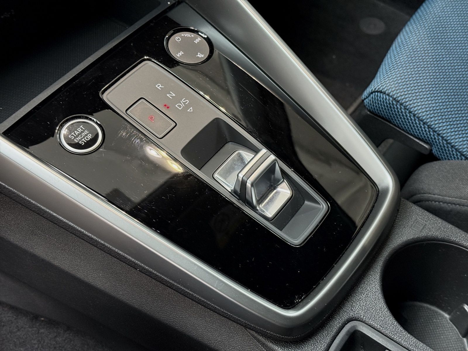 Audi A3 Sportback 45 TFSIe S LINE LED SITZHZ GJR LM17