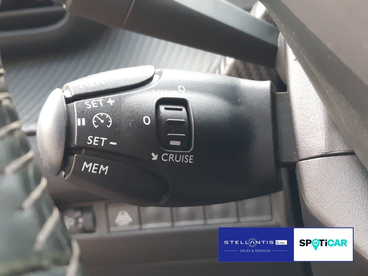 Peugeot 2008 e-Allure Pack - Samsaru's Car Outlet