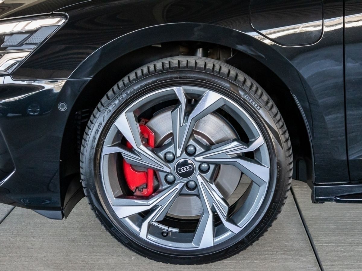 Audi A3 Sportback 45 TFSI e S line - Samsaru's Car Outlet