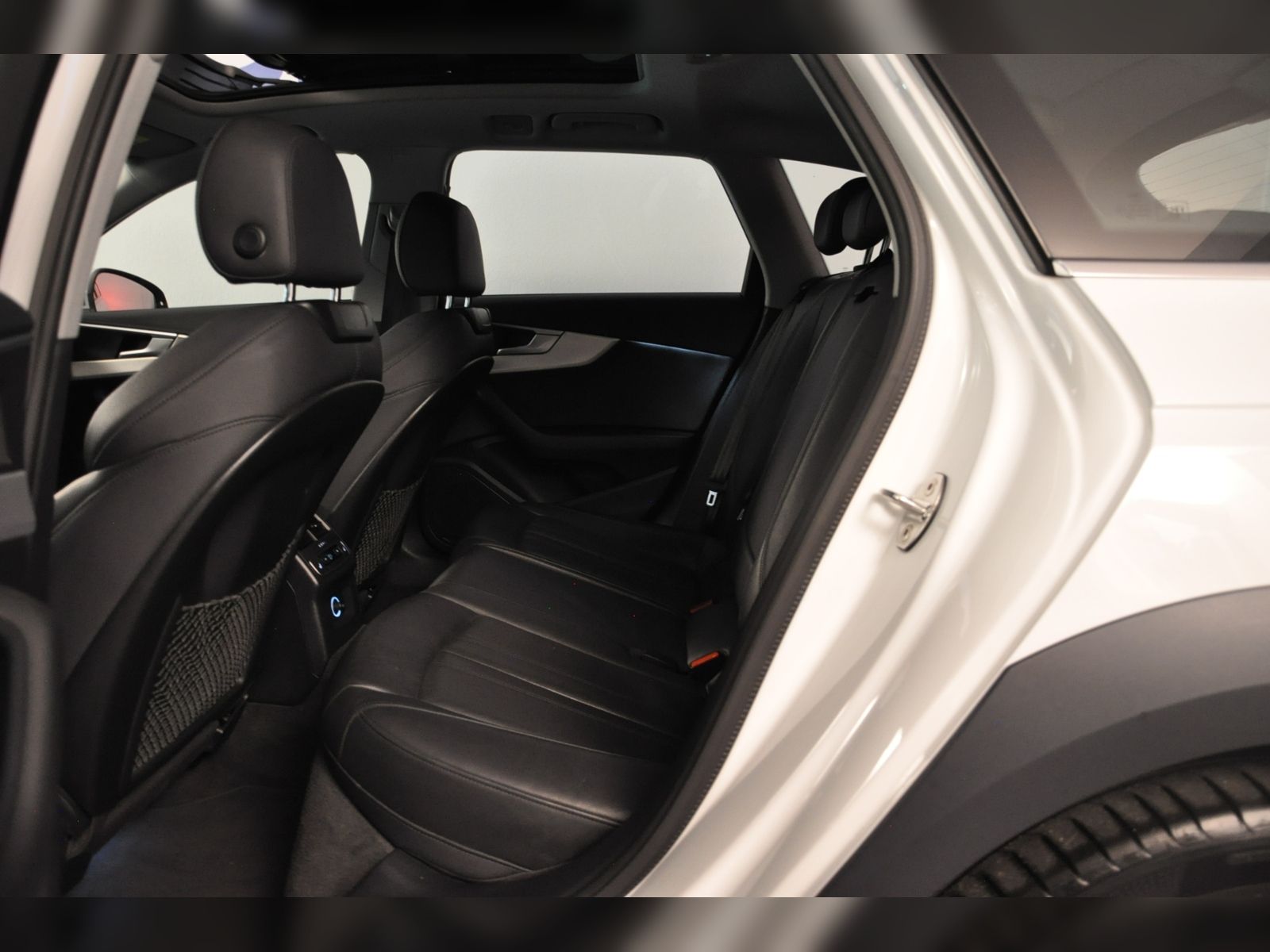 Audi A4 allroad quattro 40TDI Stadt+Tour LED Navi Pan