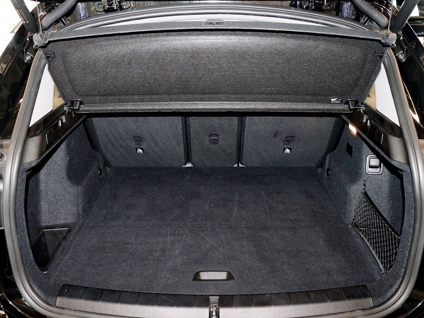 BMW X1 xDrive25e Advantage - Samsaru's Car Outlet