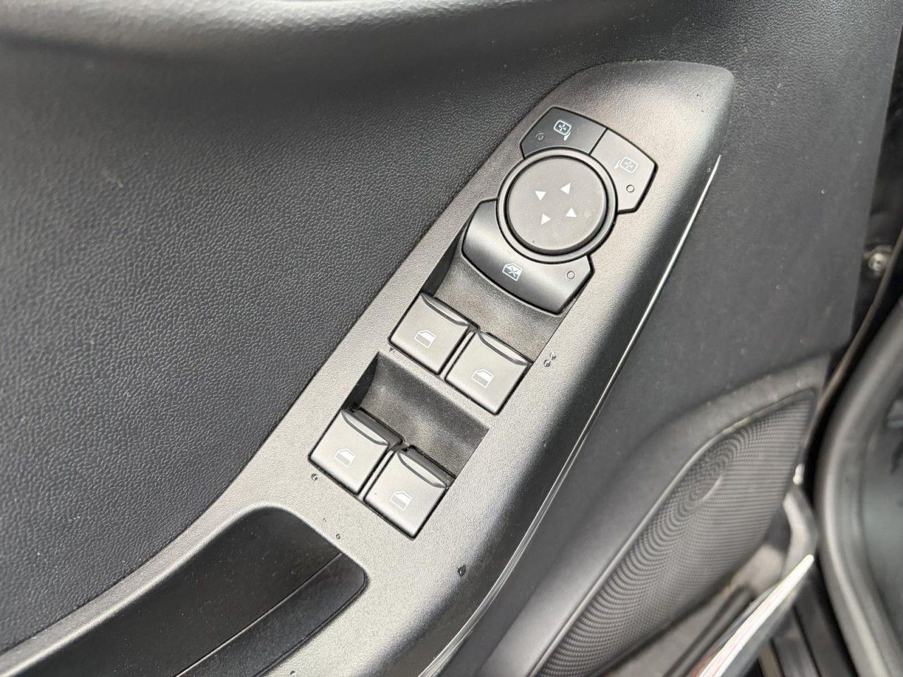 Ford Fiesta Active X AUTOMATIK+ACC+LED+4J.Garantie