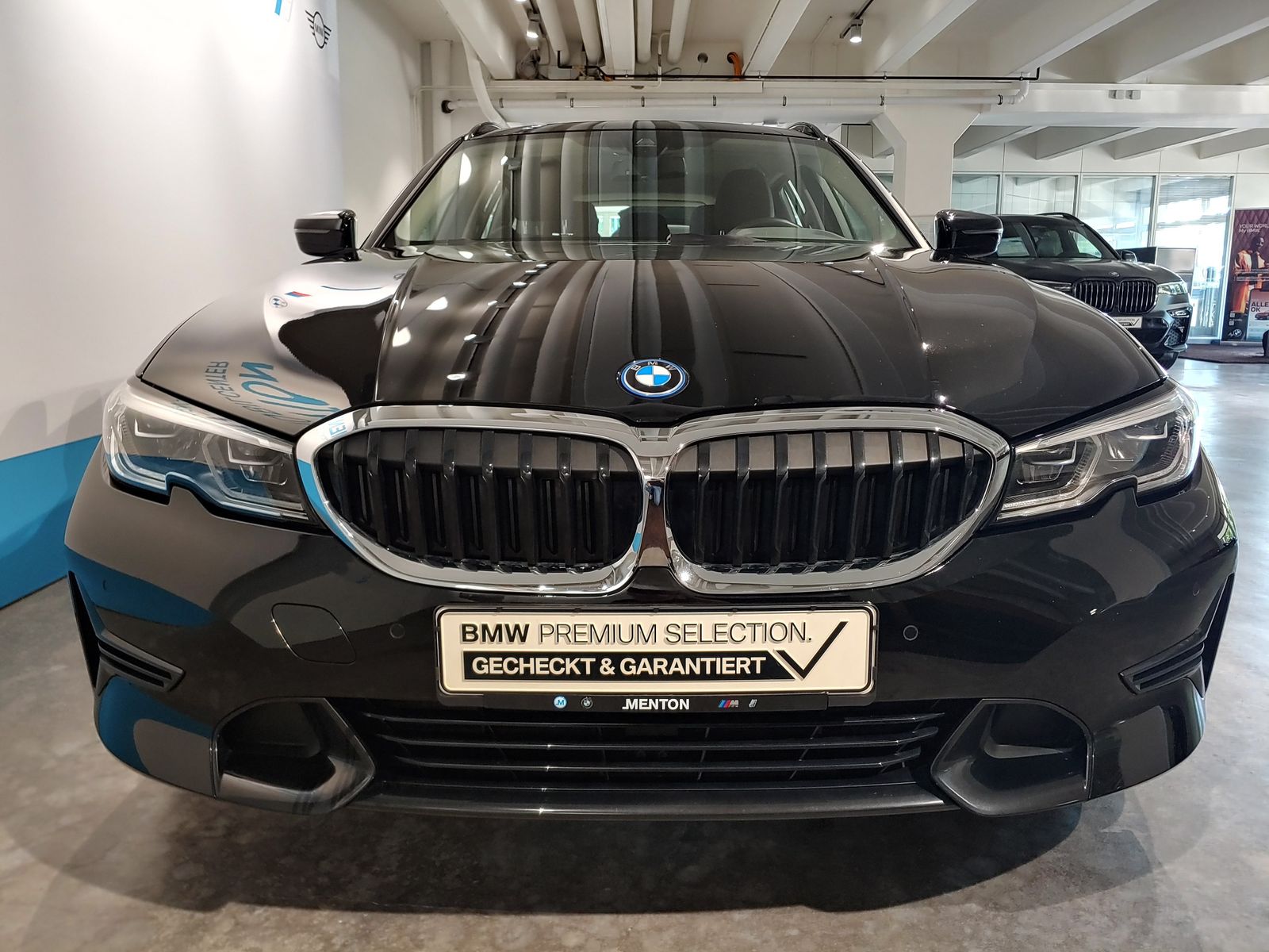 BMW 320e Sport Line - Samsaru's Car Outlet