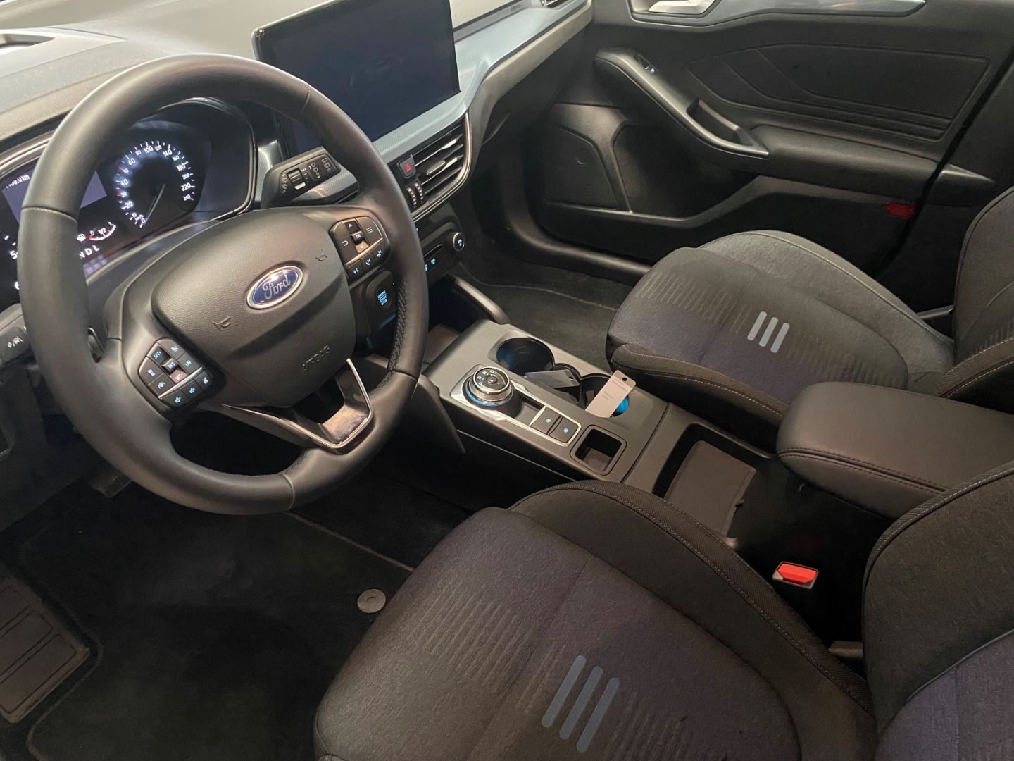 Ford Focus Turnier Active 1.5 EcoBlue Kamera I Headup