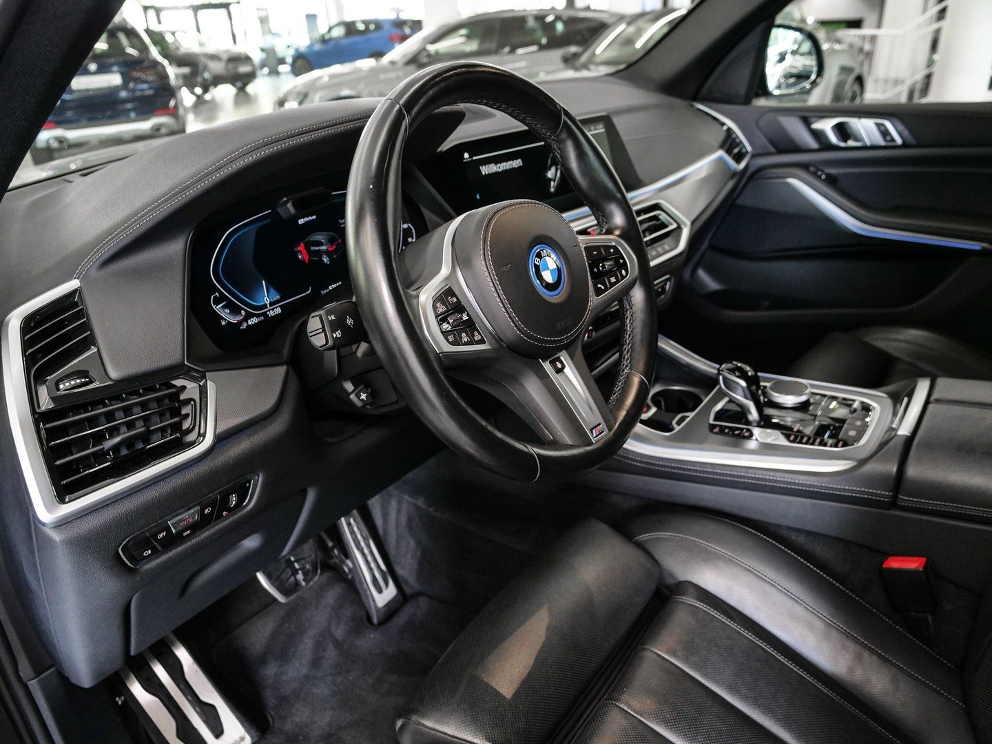 BMW X5 xDrive45e M-Sport Aut Nav HuD Laser AHK Pano