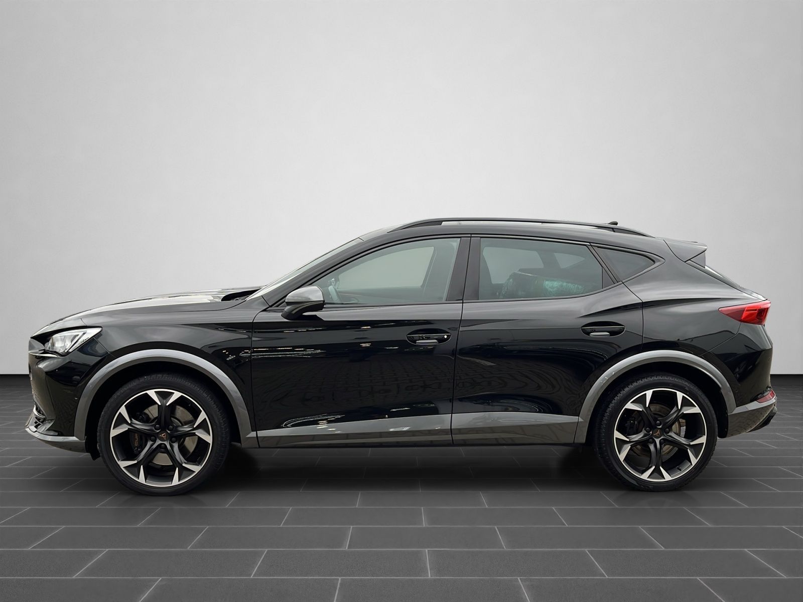 Cupra Formentor 2,0 TSI VZ DSG NAVI/AHK/LED/Front Asis