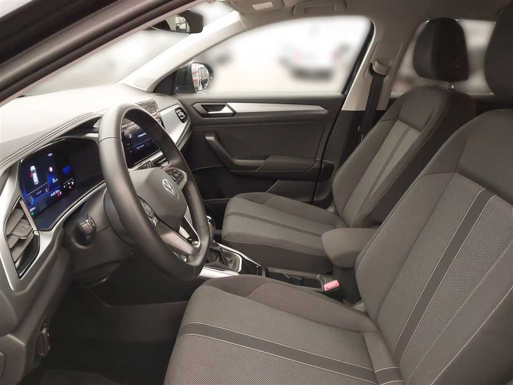 Volkswagen T-Roc Life 1.5 TSI DSG - Samsaru's Car Outlet