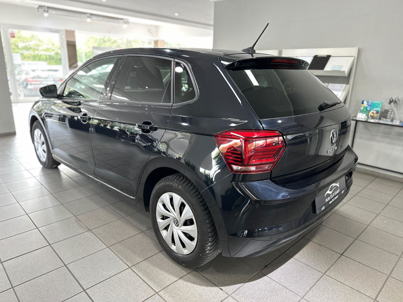 Volkswagen Polo VI 1.0 TSI Automatik - Samsaru's Car Outlet