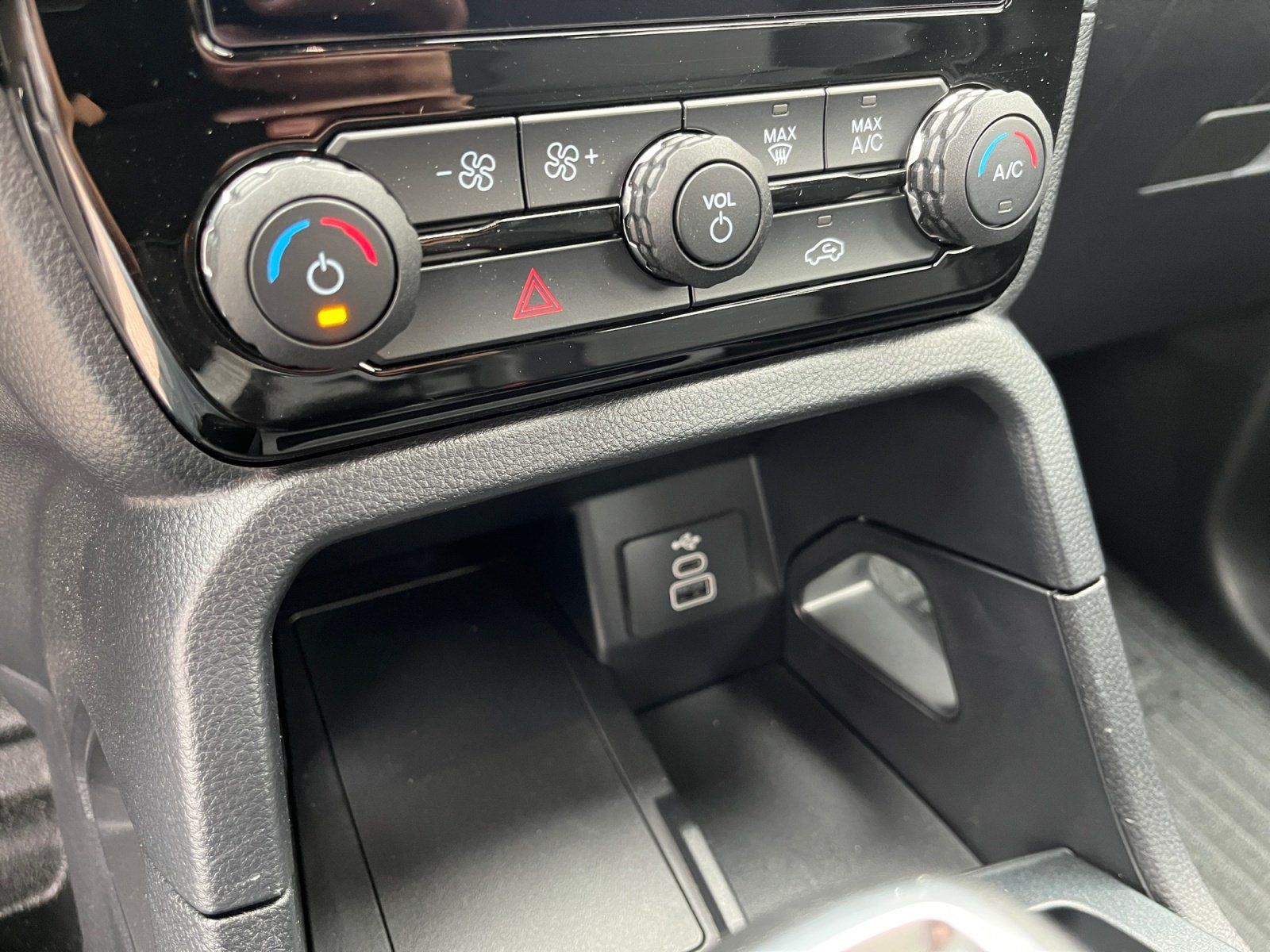 Ford Ranger Tremor 2.0 Ecoblue 4WD DoKa Winterpaket