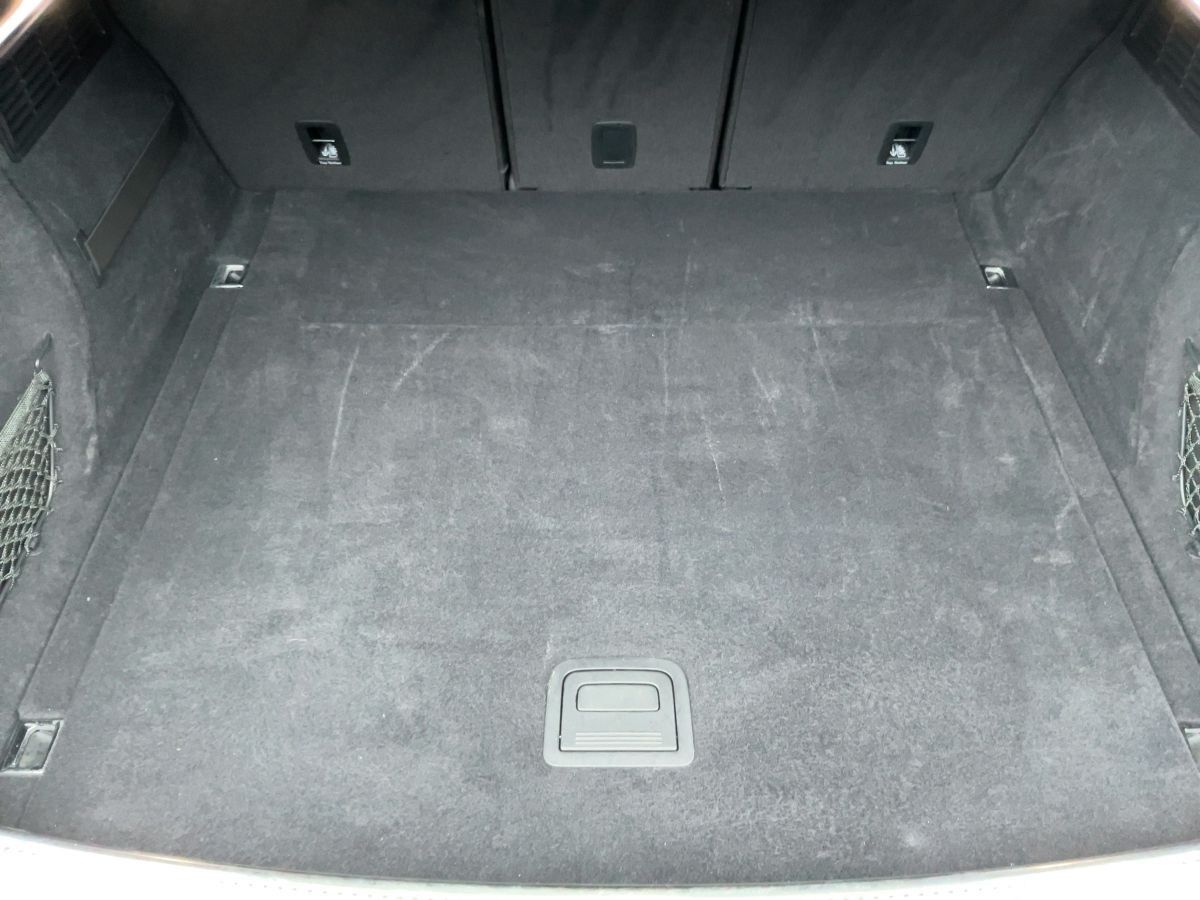 Audi Q5 45 TFSI QU 2xS-LINE - Samsaru's Car Outlet