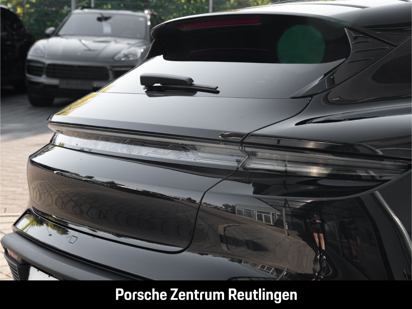 Porsche Taycan 4S Cross Turismo HA-Lenkung Active-Ride