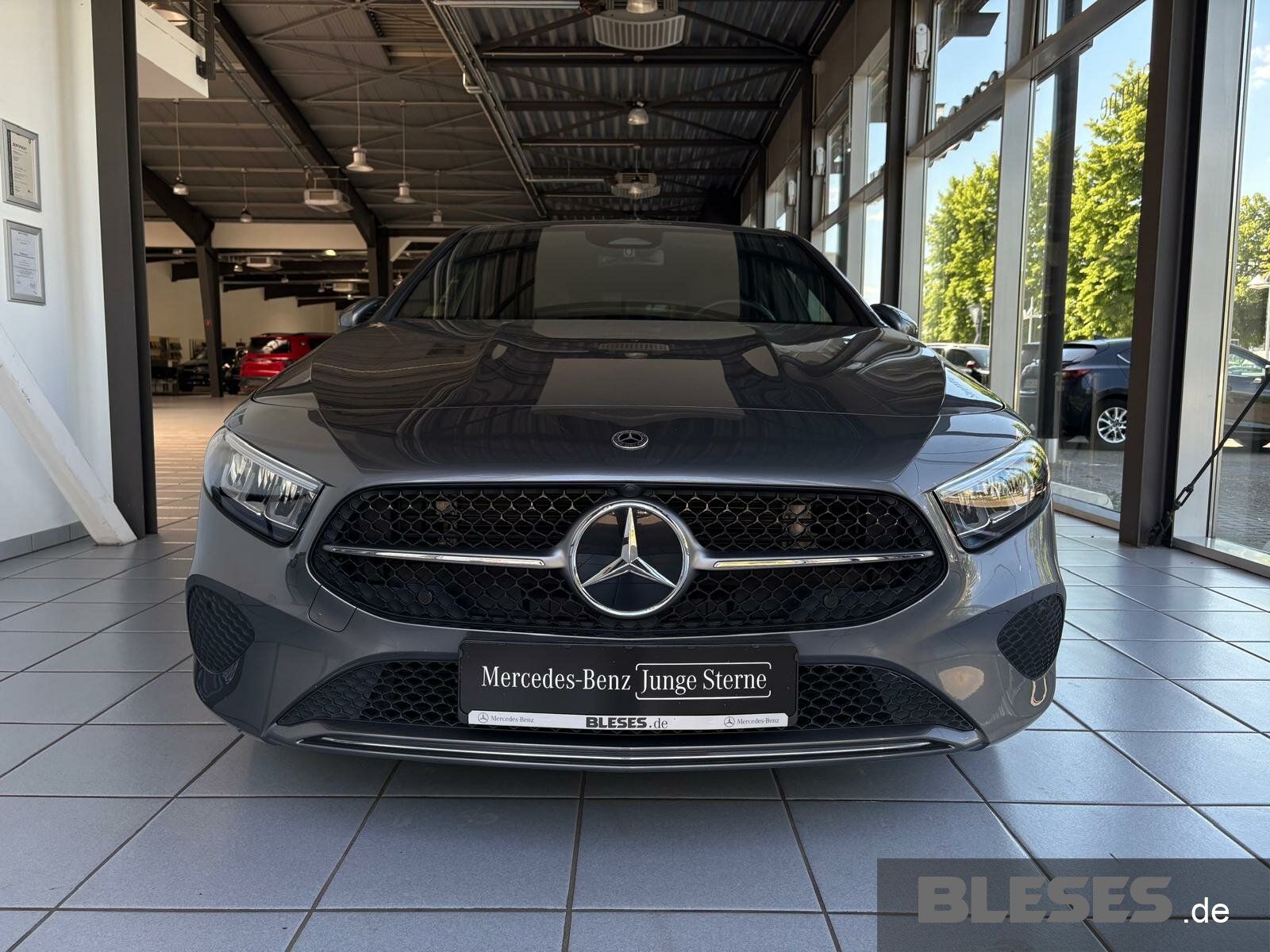 Mercedes-Benz A 200 Progressive - Samsaru's Car Outlet