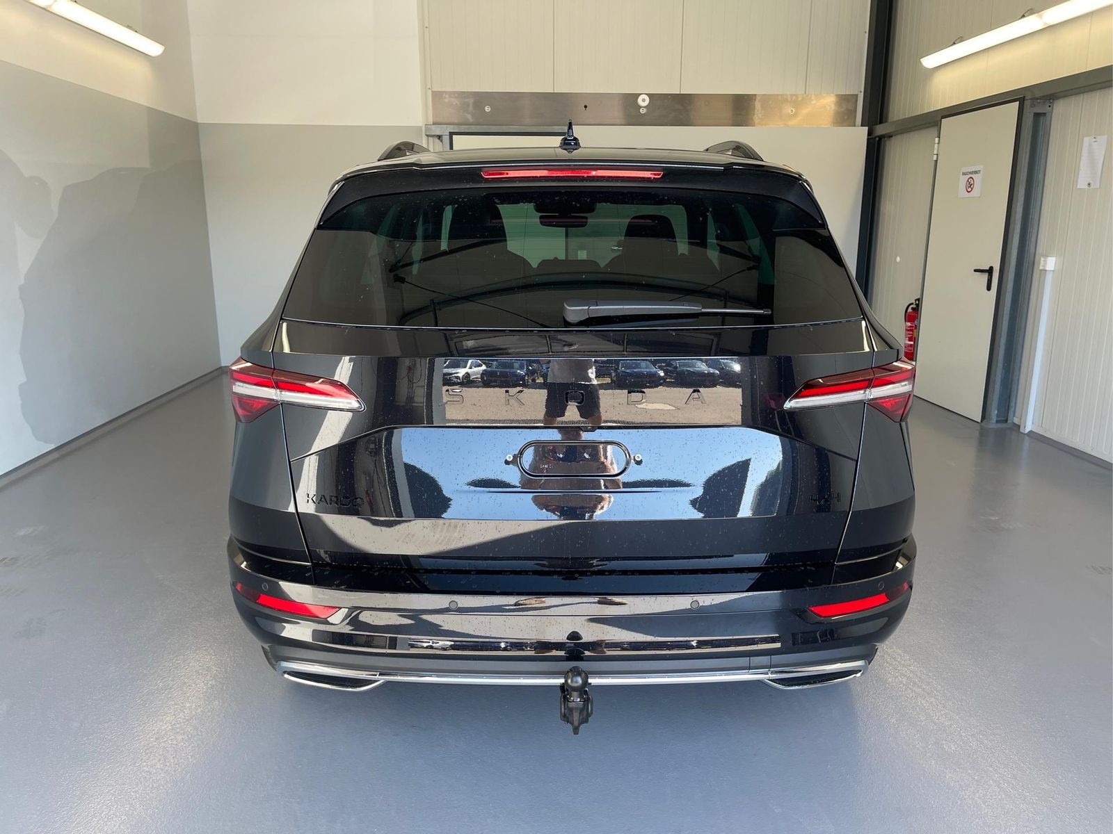 Skoda Karoq Sportline TSI 4x4 360°+19 Zoll+Navi+AHK...