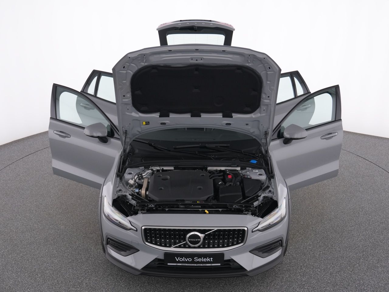 Volvo V60 Cross Country B4 AWD Plus+WINTERPAK+RFK+