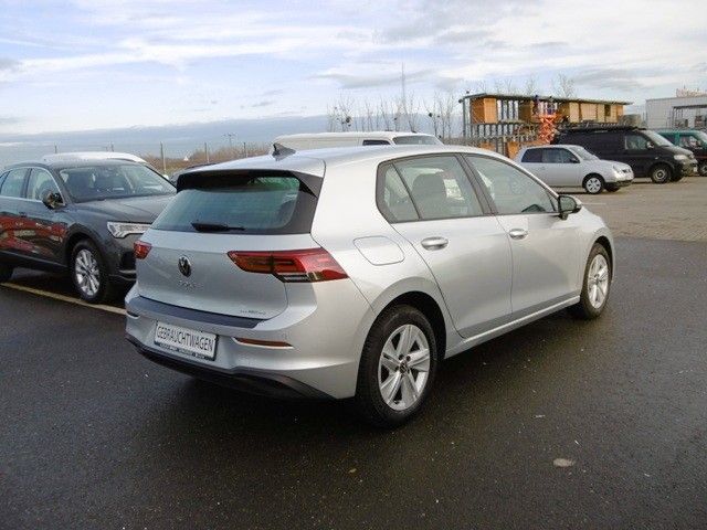 Volkswagen Golf VIII 2.0 TDI Life - Samsaru's Car Outlet