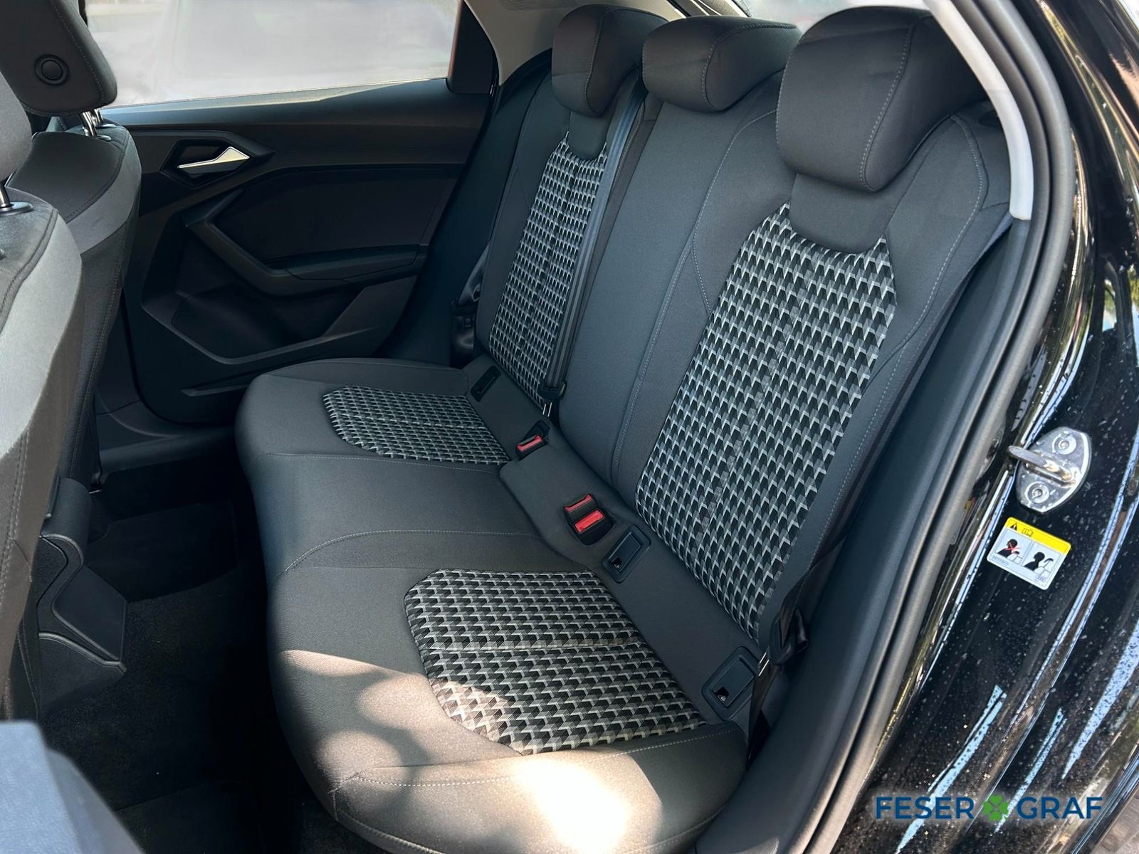 Audi A1 Sportback S line 30TFSI S tronic - Samsaru's Car Outlet