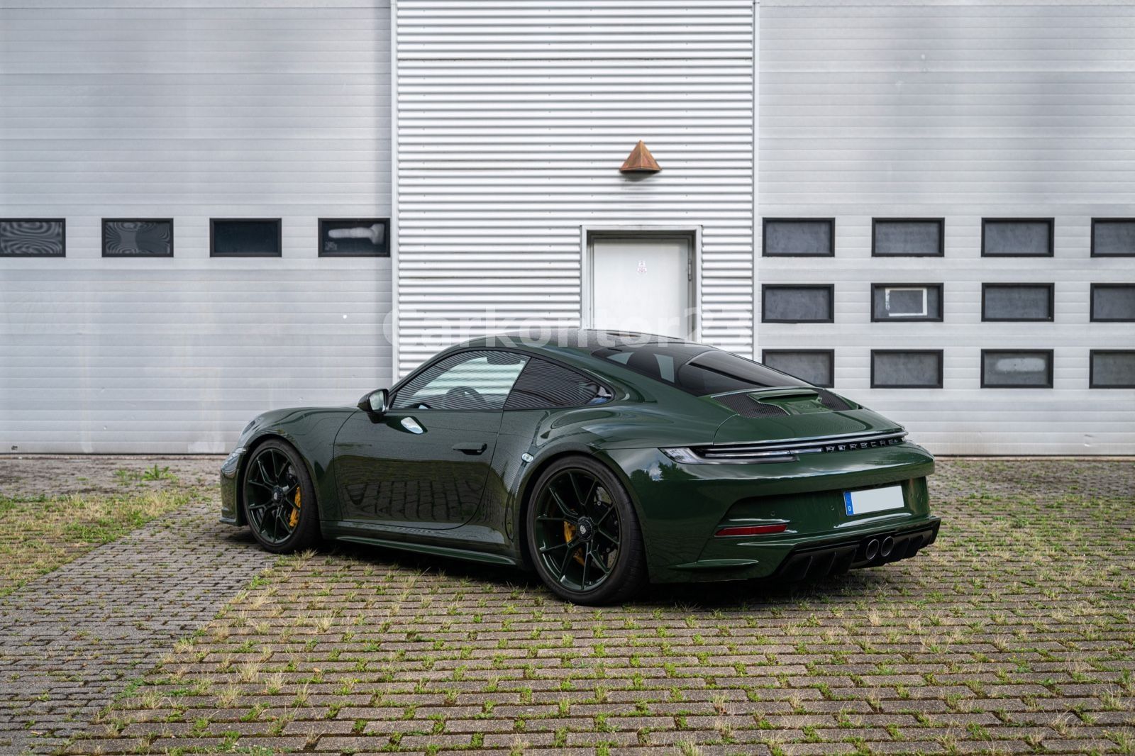Porsche 992 GT3 Touring - Samsaru's Car Outlet