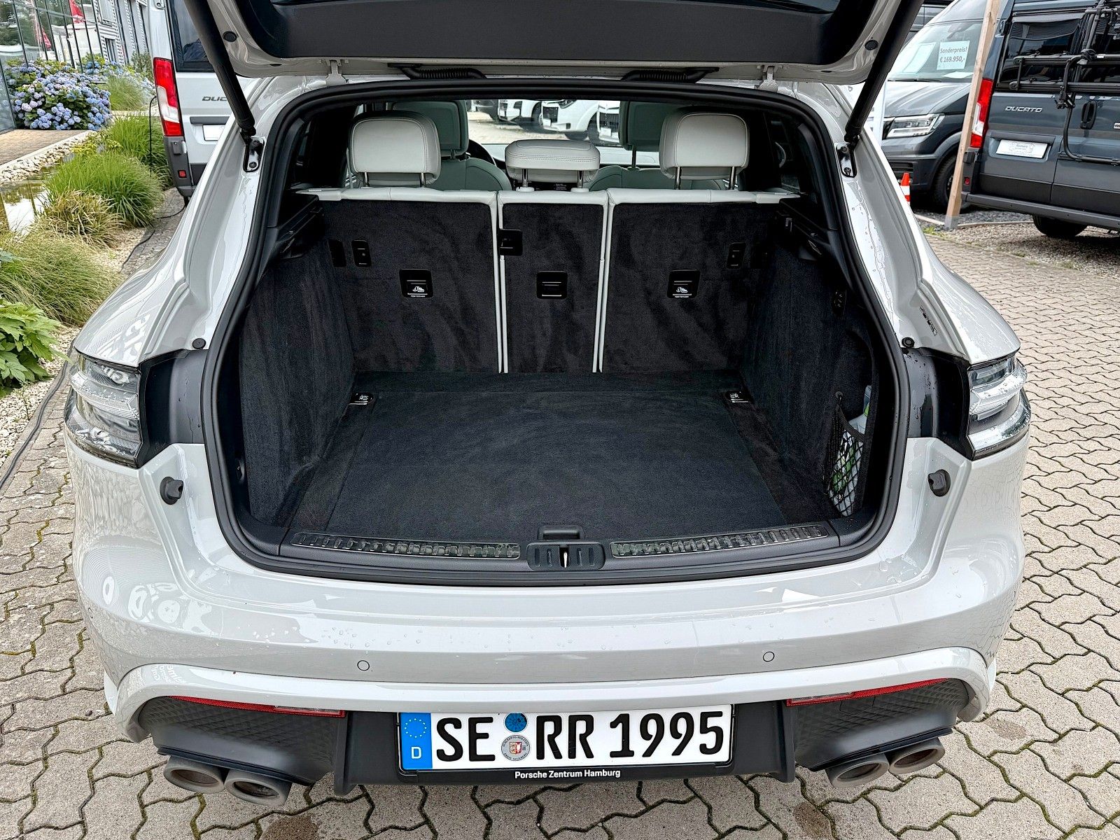 Porsche Macan GTS - Samsaru's Car Outlet