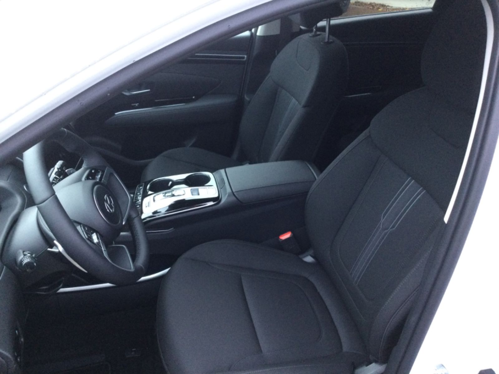 Hyundai Tucson 1.6 T-GDi Trend Hybrid 4WD - Samsaru's Car Outlet