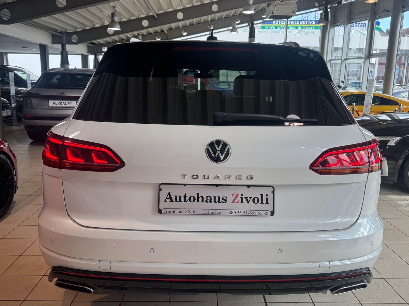Volkswagen Touareg R-Line Pano IQ LIGHT Exterieur Black Sty