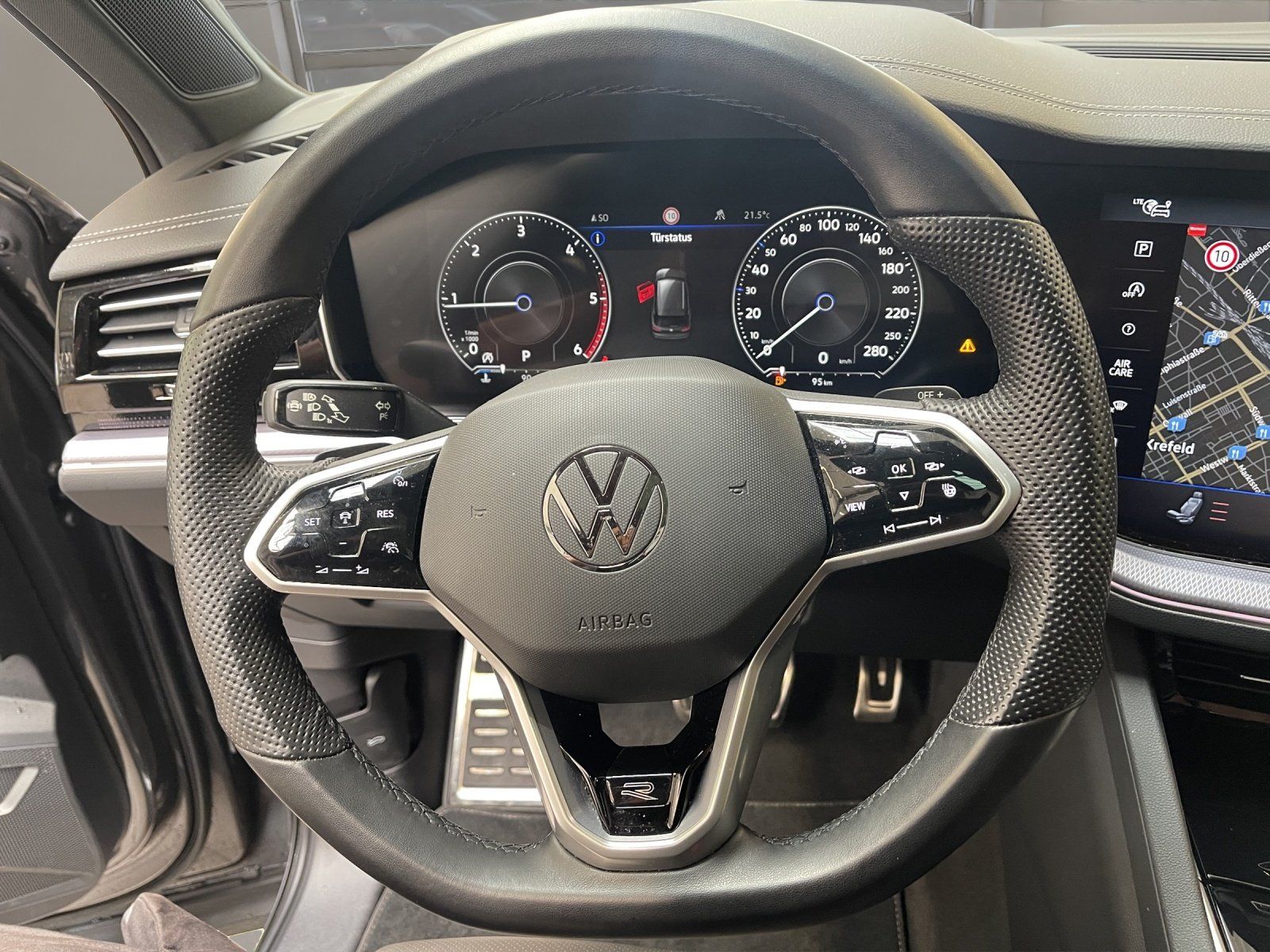 Volkswagen Touareg 3.0 V6 TDI 4Motion R-Line Pano R-Line LM