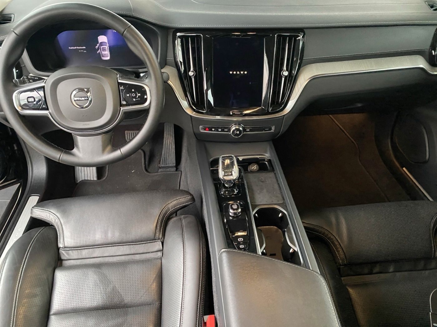Volvo S60 B5 AWD Ultimate Dark AHK*STHZ*360Kamera*20''