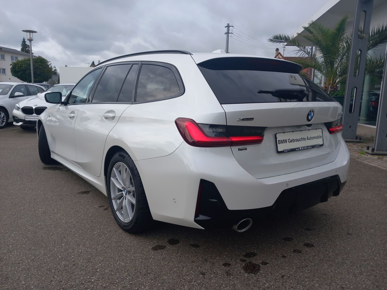 BMW 320d Touring xDrive M Sport - Samsaru's Car Outlet
