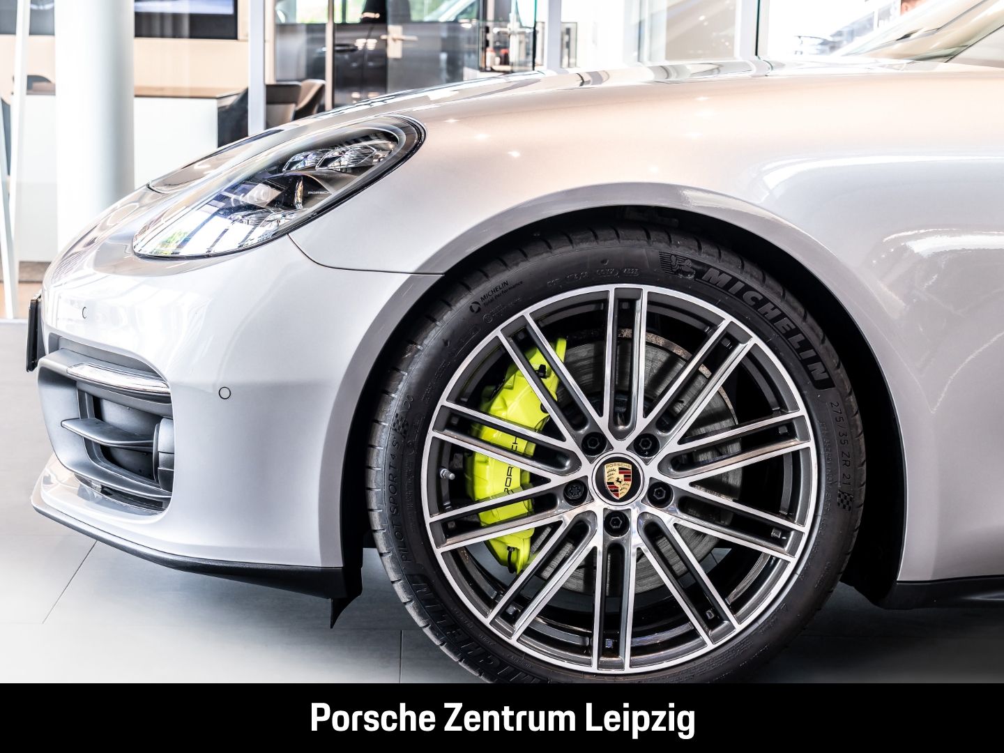 Porsche Panamera E-Hybrid Sport Turismo Platinum Edition