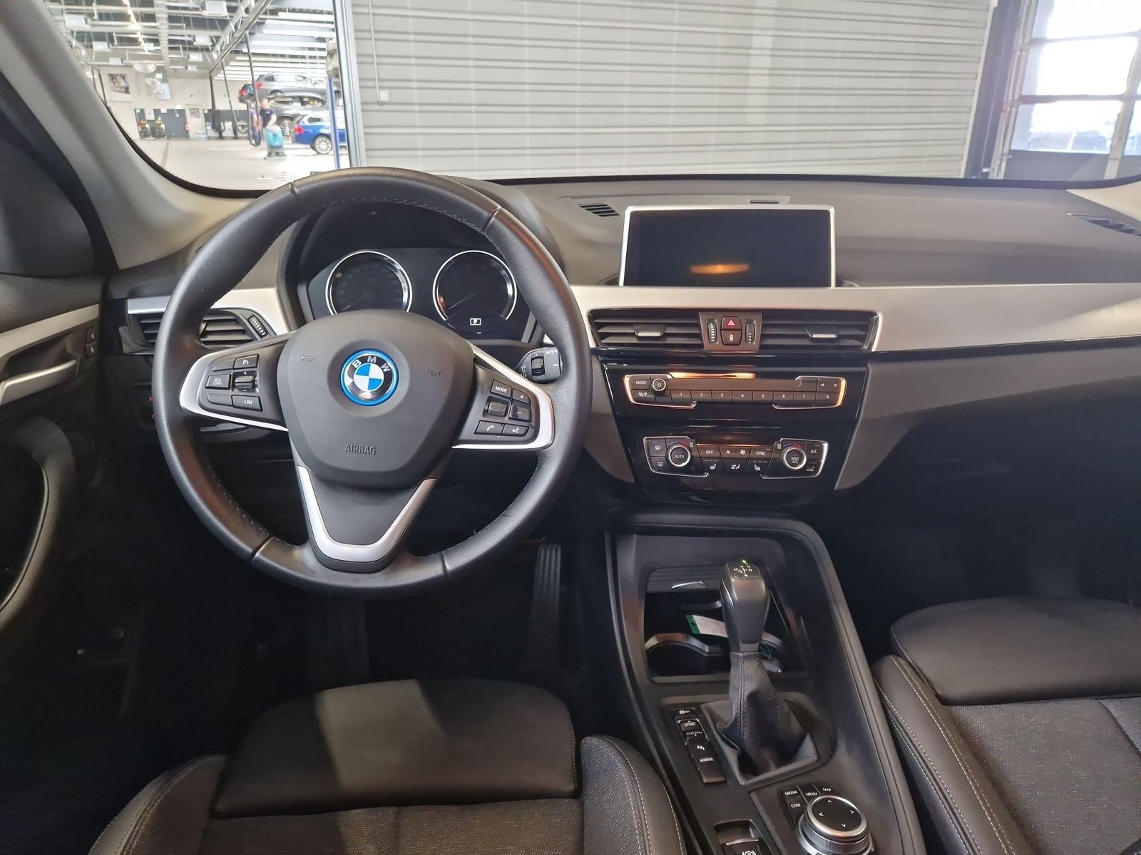 BMW X1 xDrive25e - Samsaru's Car Outlet