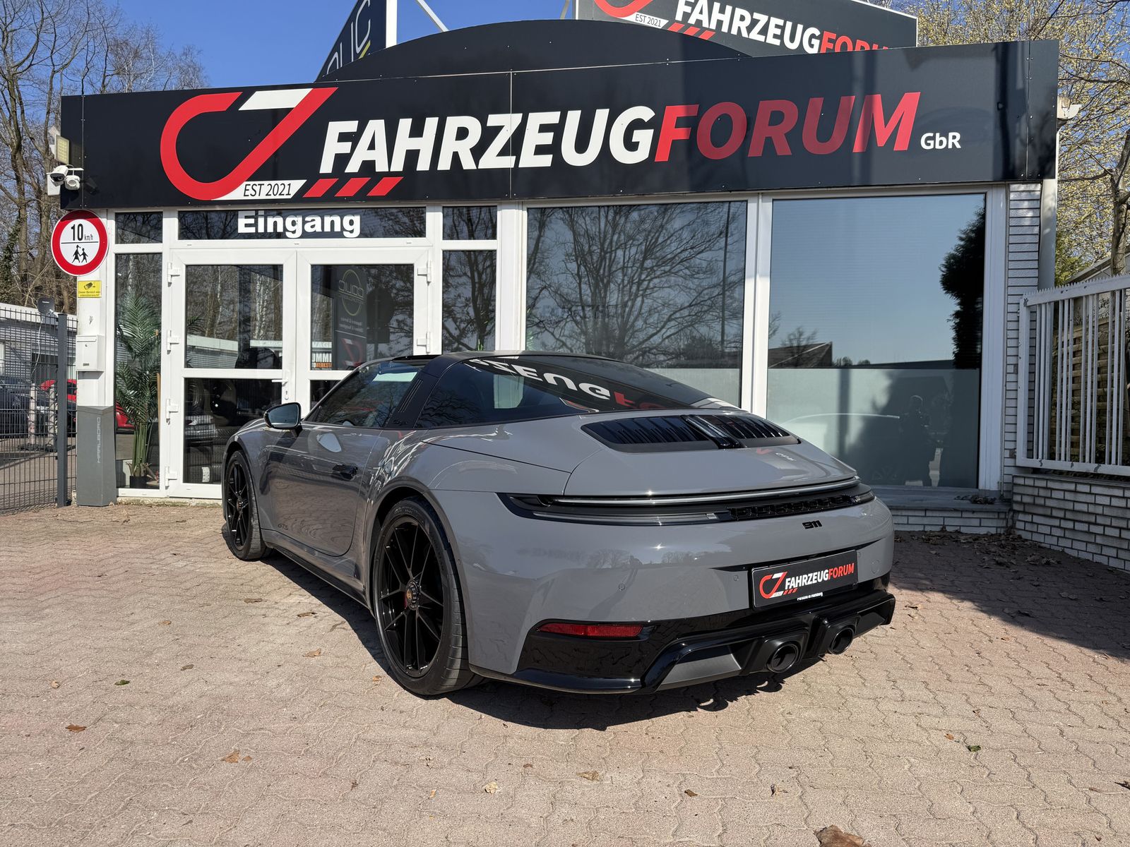 Porsche 992 .2 Targa 4 GTS T-Hybrid