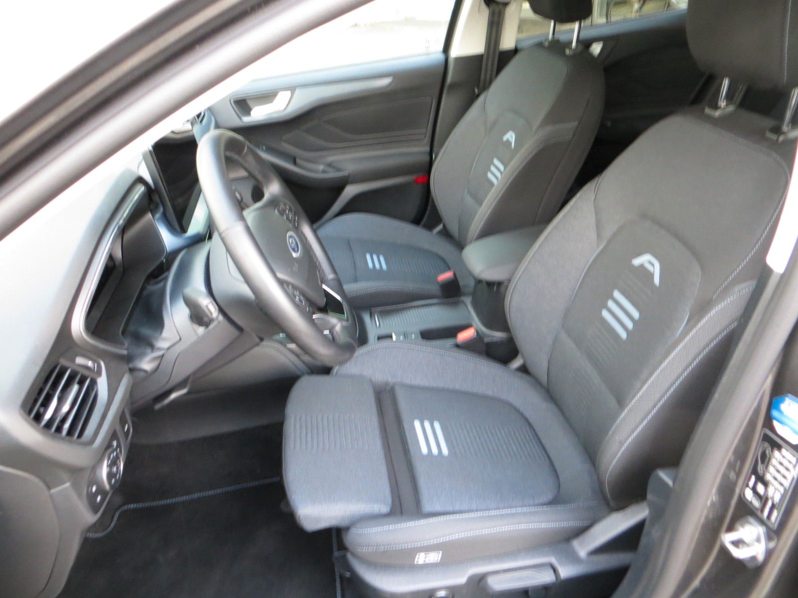 Ford FocusTurn Active X iACC AHK GJR Win.P B&OFGS 4J