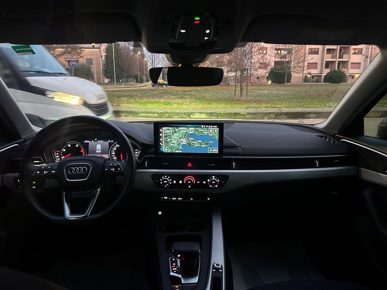 Audi A4 30 TDI S tronic Business Advanced - Samsaru's Car Outlet