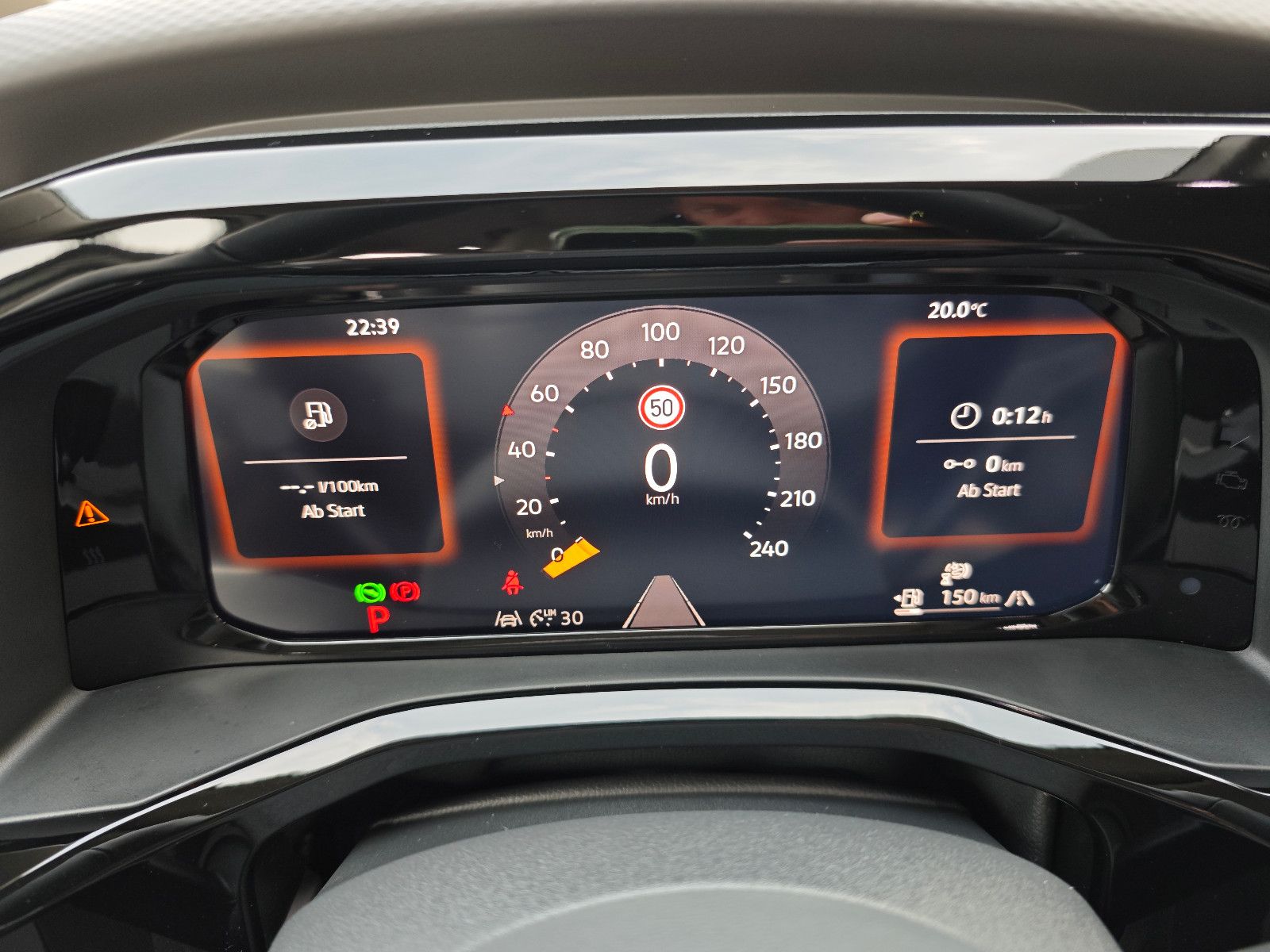 Volkswagen T7 Multivan Life - Samsaru's Car Outlet