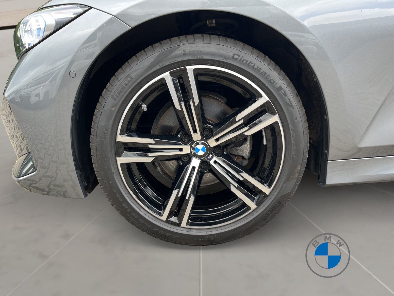 BMW 320d xDrive Limo M Sport AHK ACC HUD PA+ HiFi
