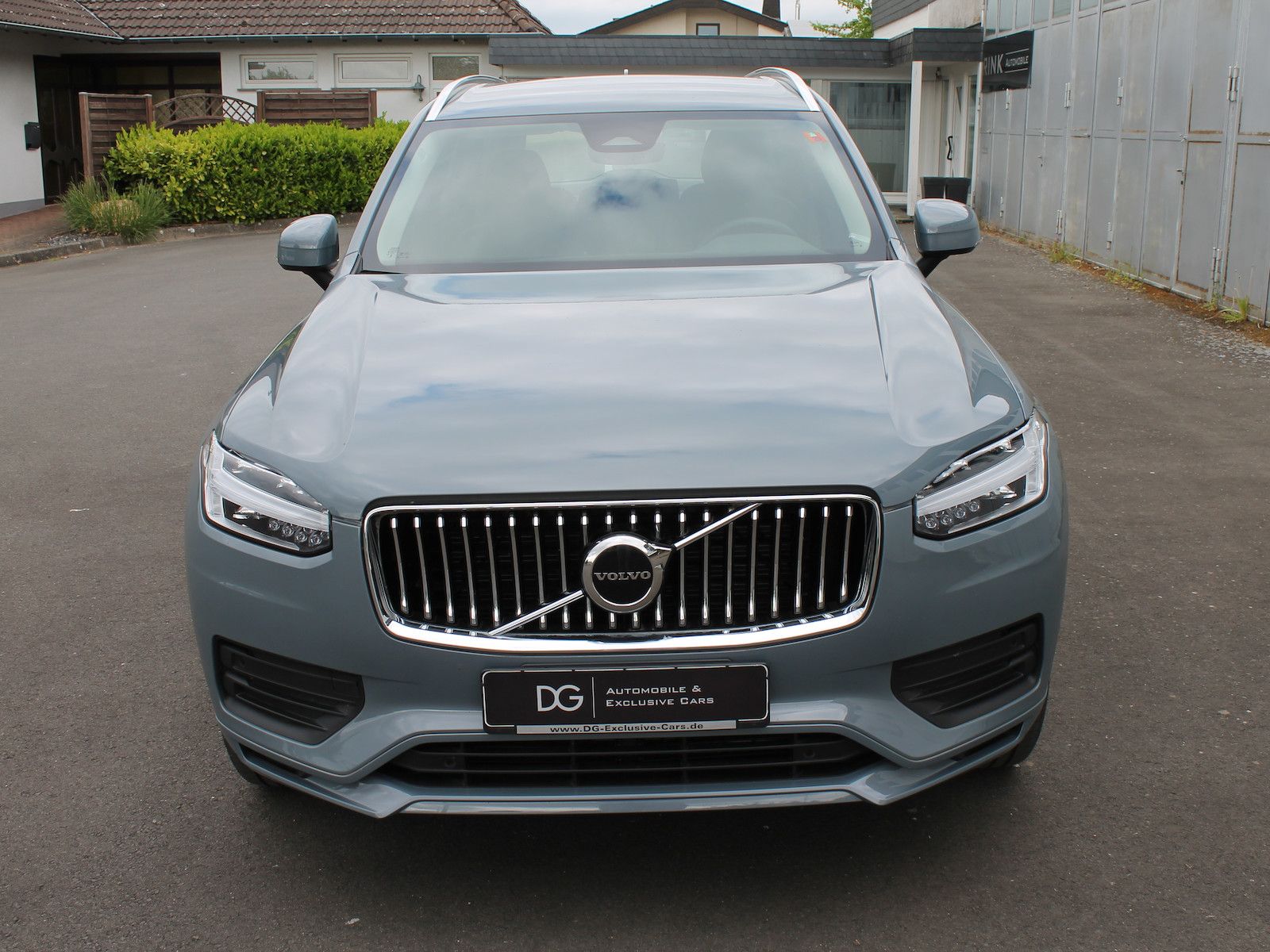 Volvo XC90 Core AWD - Samsaru's Car Outlet